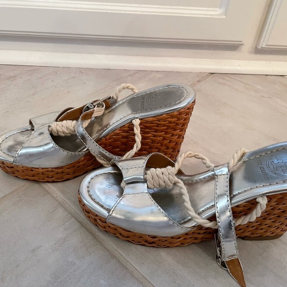 Tory Burch wedge sandals - Picture 1 of 3